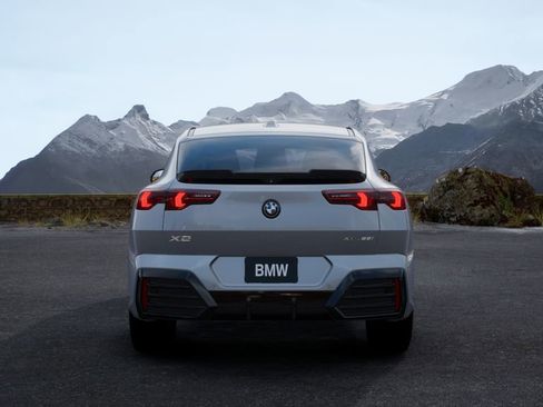 New 2026 BMW X2 xDrive28i image 5