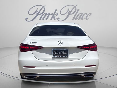 Used 2025 Mercedes-Benz C 300 Sedan image 4
