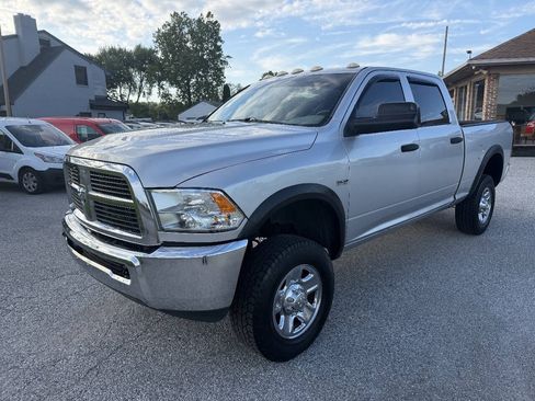 Used 2012 RAM 2500 ST w/ Chrome Appearance Group AWD/4WD image 2