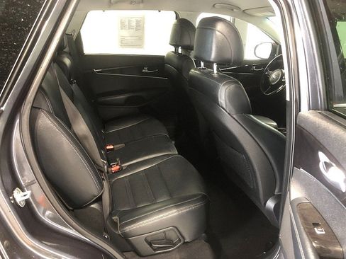 Used 2017 Kia Sorento EX AWD/4WD image 18