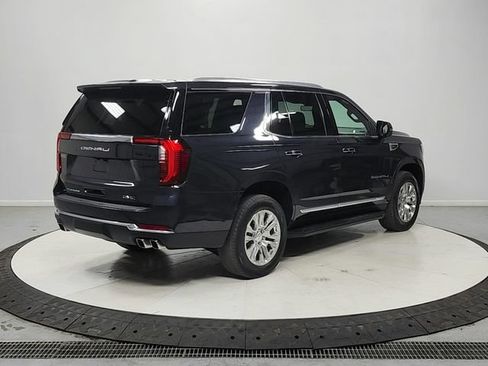 Used 2025 GMC Yukon Denali AWD/4WD image 8