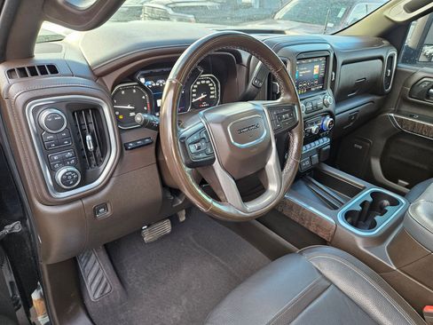 Used 2022 GMC Sierra 2500 Denali w/ Denali Black Diamond Edition image 15