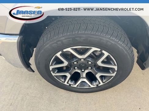 Used 2025 RAM 1500 Laramie image 32