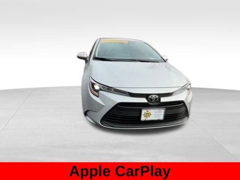 Used 2025 Toyota Corolla LE image 10