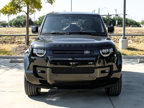 New 2026 Land Rover Defender 110 X AWD/4WD image 6