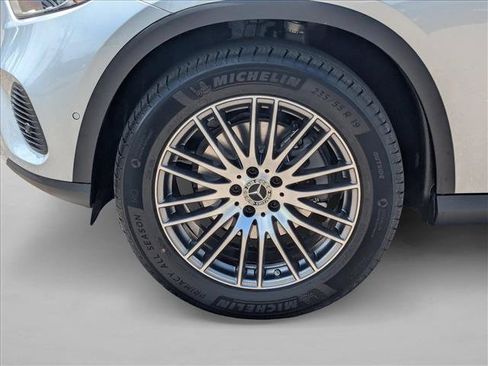 Certified 2026 Mercedes-Benz GLC 300 image 9