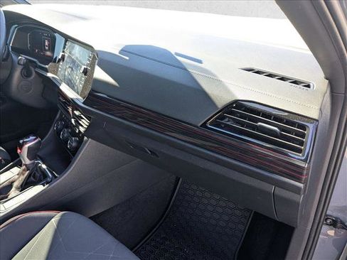 Used 2024 Volkswagen Jetta GLI 40th Anniversary Edition image 22