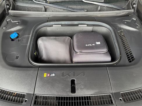 Certified 2024 Kia EV9 Wind AWD/4WD image 11