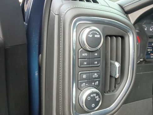 Used 2021 GMC Sierra 1500 Elevation w/ X31 Off-Road Package AWD/4WD image 10
