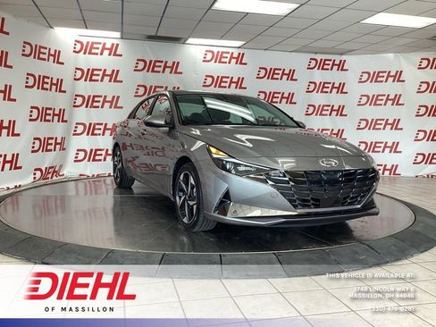 Used 2023 Hyundai Elantra Limited w/ Cargo Package FWD image 1