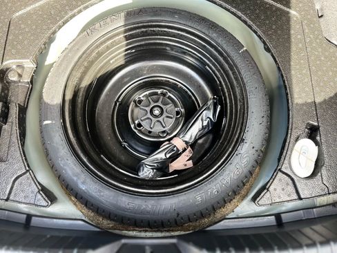 Used 2016 MAZDA MAZDA3 i Sport w/ Preferred Equipment Package image 20