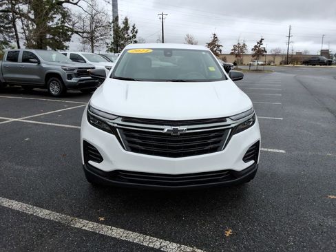 Certified 2024 Chevrolet Equinox LS w/ LS Convenience Package image 2