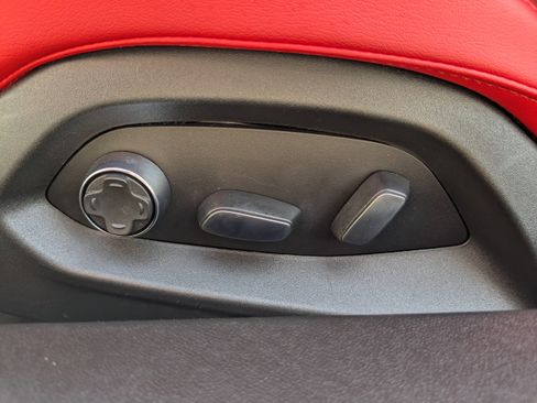 Used 2022 Chevrolet Corvette Stingray Preferred Cpe w/ 2LT image 19