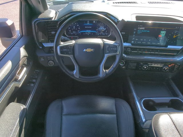 Used 2024 Chevrolet Silverado 2500 LTZ w/ LTZ Convenience Package AWD/4WD image 7
