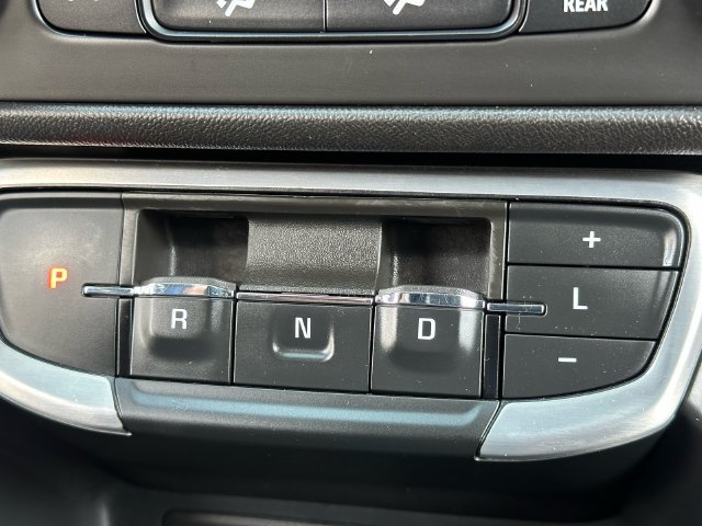 Used 2024 GMC Terrain SLE AWD/4WD image 18