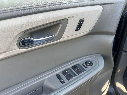 Used 2016 Chevrolet Traverse LS image 24