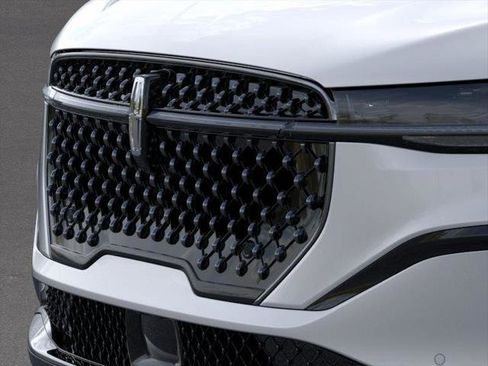 New 2026 Lincoln Nautilus Premier w/ Equipment Group 102A image 17