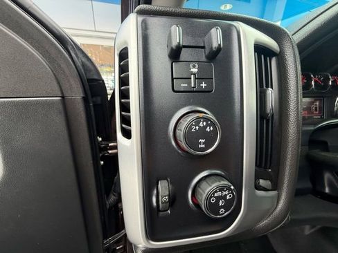 Used 2016 GMC Sierra 3500 SLE w/ SLE Preferred Package image 21