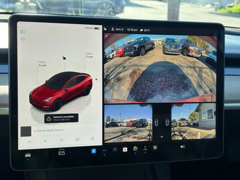 Used 2023 Tesla Model Y Long Range image 22