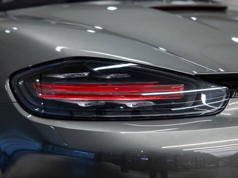 Used 2025 Porsche 718 Boxster image 21
