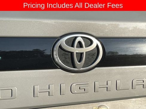 Used 2026 Toyota Grand Highlander AWD Hybrid image 8