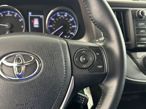 Used 2016 Toyota RAV4 XLE AWD/4WD image 25