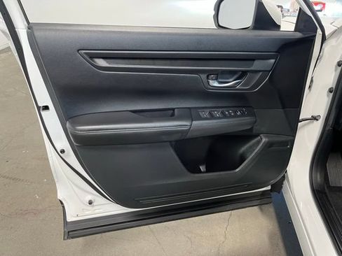Used 2025 Honda CR-V EX image 24