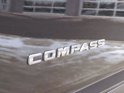 Used 2014 Jeep Compass Latitude image 12