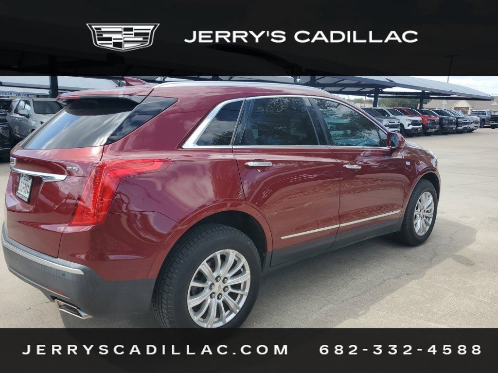 Used 2017 Cadillac XT5 FWD w/ LPO, Wheel Lock Package image 6