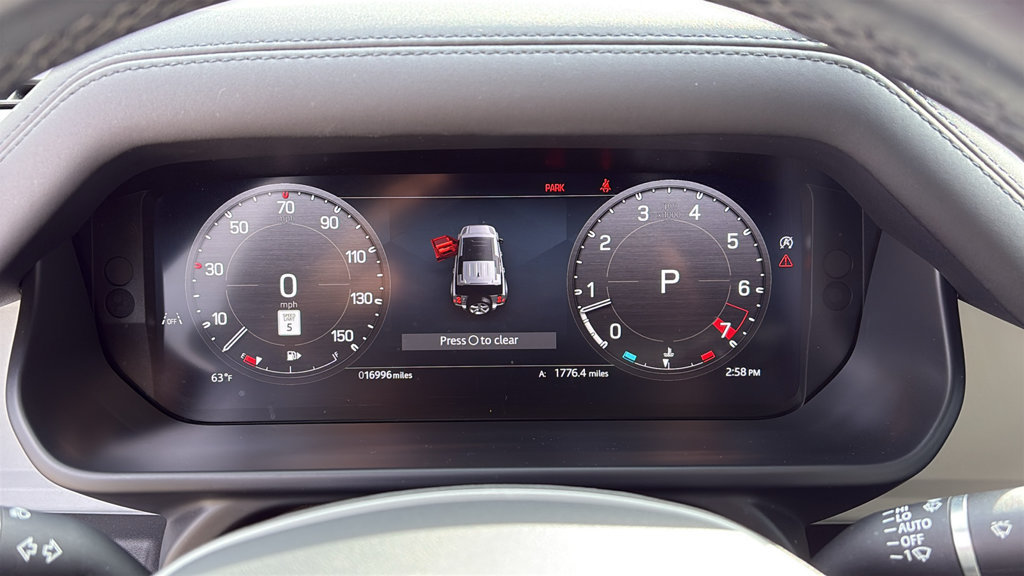 Certified 2024 Land Rover Defender 110 S AWD/4WD image 18