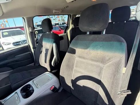 Used 2014 Dodge Grand Caravan SXT FWD image 7