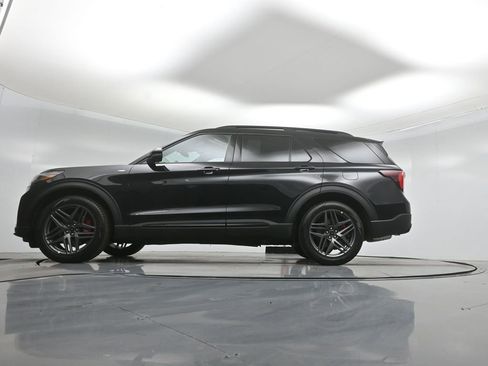 New 2026 Ford Explorer ST-Line RWD image 7