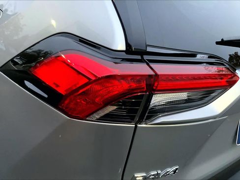 New 2025 Toyota RAV4 XLE image 14