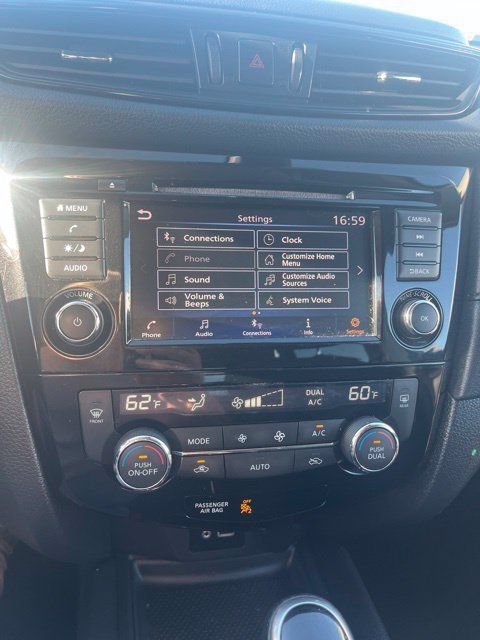 Used 2020 Nissan Rogue SV AWD/4WD image 43