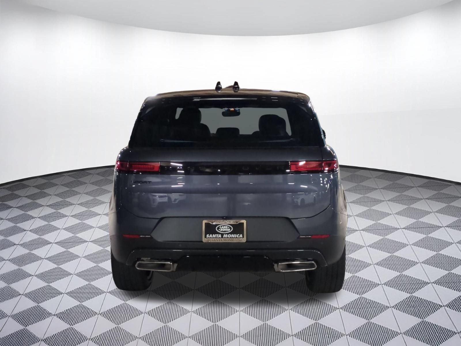 New 2027 Land Rover Range Rover Sport SE AWD/4WD image 4