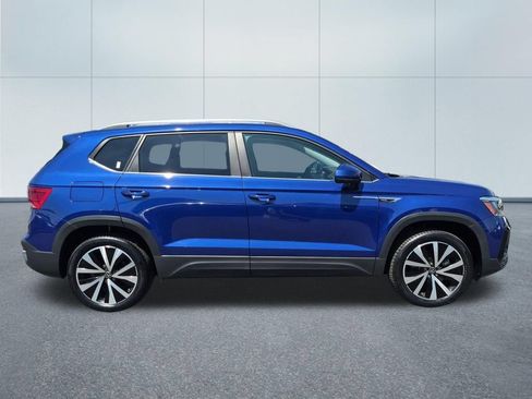 Used 2022 Volkswagen Taos SE FWD image 7