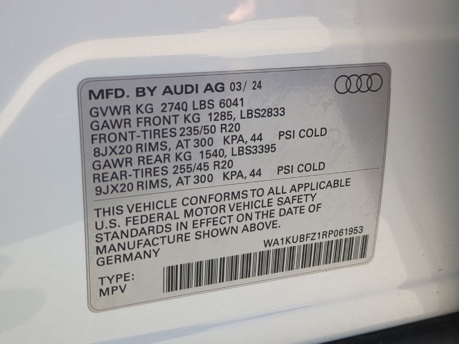 Used 2024 Audi Q4 e-tron Premium AWD/4WD image 17