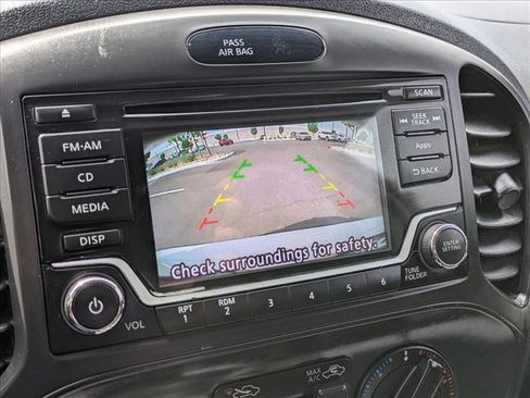 Used 2016 Nissan Juke S FWD image 13