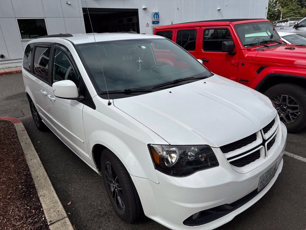 Used 2017 Dodge Grand Caravan GT FWD image 1