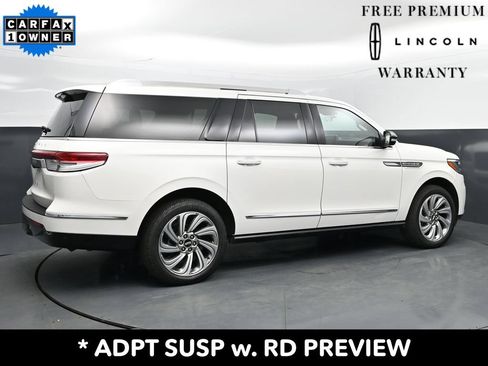 Used 2023 Lincoln Navigator L Reserve AWD/4WD image 8