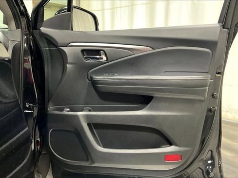 Used 2019 Honda Ridgeline Sport image 24