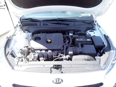 Used 2020 Kia Forte LXS FWD image 12