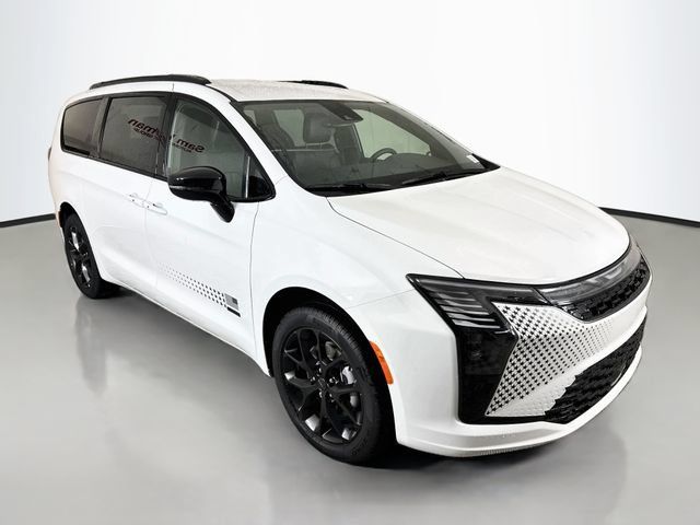New 2027 Chrysler Pacifica Select AWD/4WD image 1