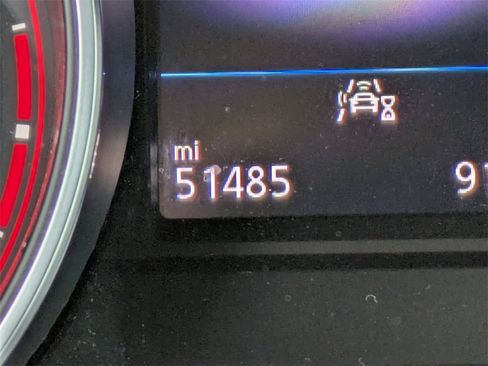 Used 2023 Volkswagen Taos SE w/ Panoramic Sunroof Package image 21