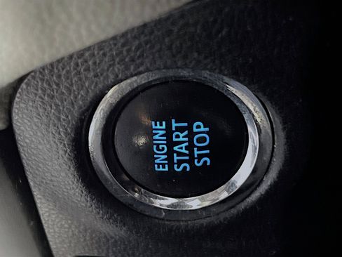 Used 2019 Toyota RAV4 XLE image 23