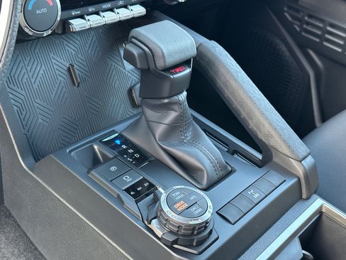 New 2025 Toyota Tacoma TRD Off-Road image 28