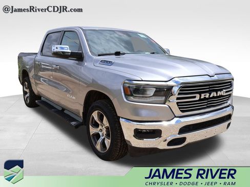 Used 2023 RAM 1500 Laramie AWD/4WD image 13