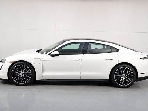 Used 2022 Porsche Taycan image 51
