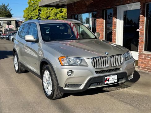 Used 2013 BMW X3 xDrive28i image 1