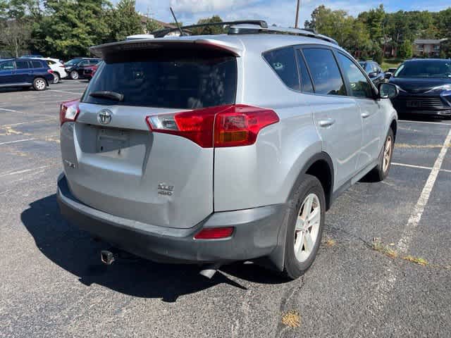 Used 2013 Toyota RAV4 XLE AWD/4WD image 4